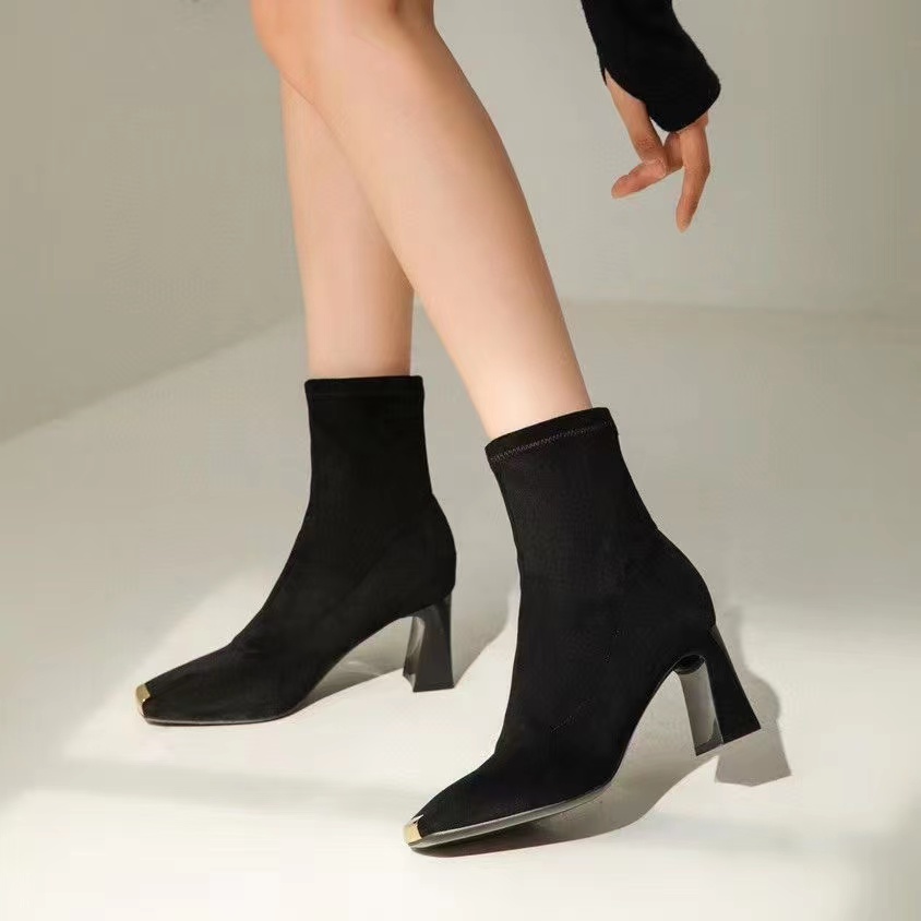 一代佳人粗跟短靴女秋冬新款方头金属弹力百搭瘦瘦靴加绒
