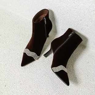 一代佳人26A5023尖头水钻短靴女冬季绒面细跟瘦瘦靴百搭时装靴