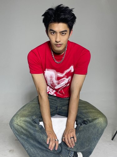 JohariWindow红色朋克短袖