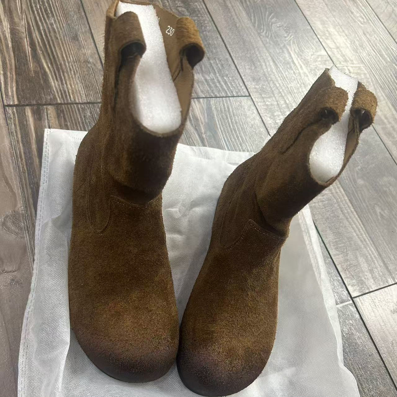 ZZJ 8121 秋冬季新品头层牛皮卡其色反面女色鞋子
