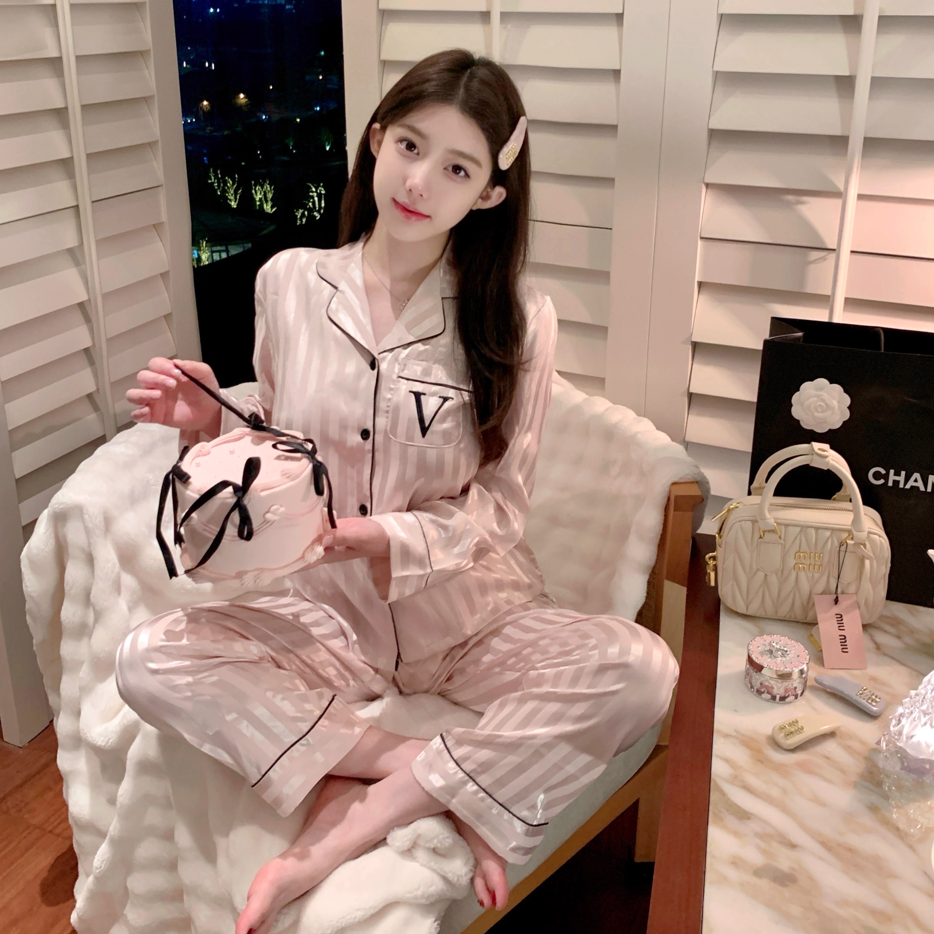 女冰丝法式条纹睡衣简约舒适