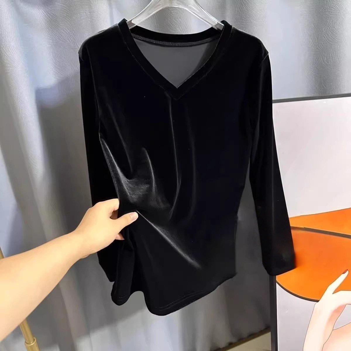 金丝绒丝绒V领新款长袖套头上衣打底休闲百搭遮肉显瘦2025黑色T恤,女装/女士精品,T恤,淘宝优惠券,粉丝福利购,淘宝优惠卷