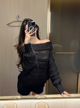 M900毛衣女2026新款冬季穿搭黑色慵懒高级感针织一字肩宽松小个子