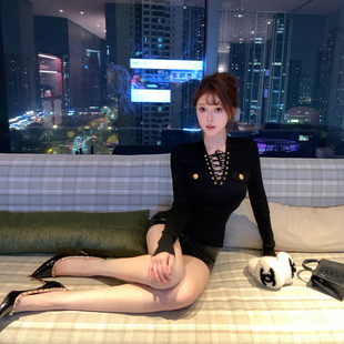 显瘦设计感小众辣妹内搭 黑色高级感镂空系带修身 M900打底衫 女长袖