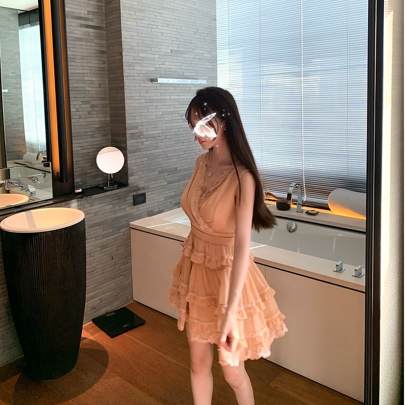 M900海边度假连衣裙小个子2025新款夏性感高级感裙子今年流行爆款