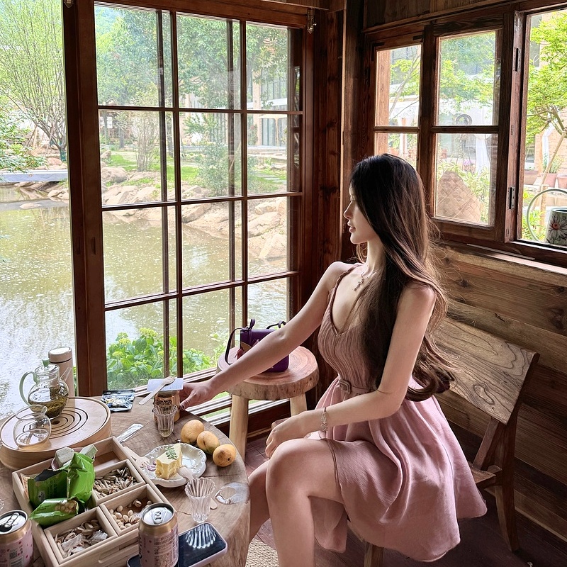 M900吊带裙连衣裙2025新款今年流行爆款小个子裙子性感夏海边度假