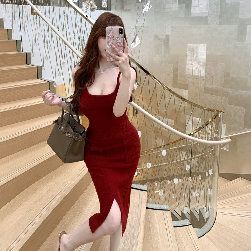 M900修身显瘦性感紧身开叉吊带连衣裙女秋冬新款包臀裙内搭打底裙