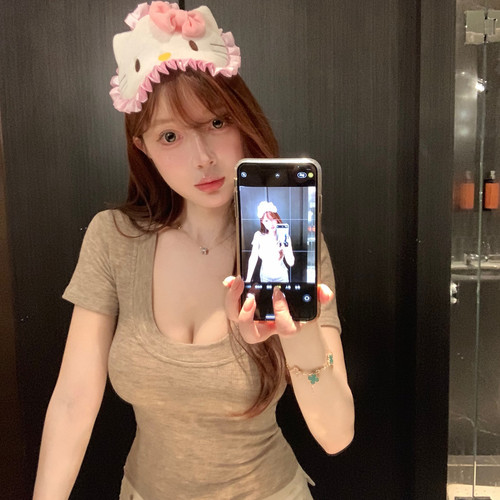 M900T恤女2026春夏季新款短袖大U领纯欲风修身显瘦辣妹性感上衣