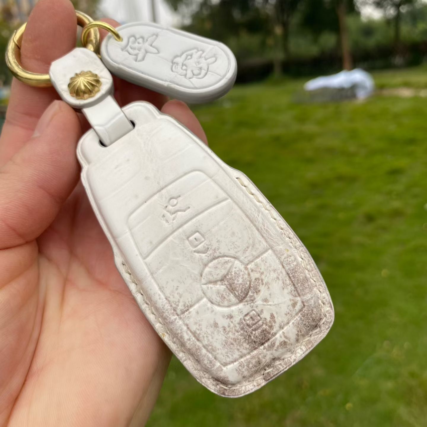 适用奔驰AMG/大G/E级C级钥匙套e300L/260L/GLC鳄鱼真皮钥匙包定制