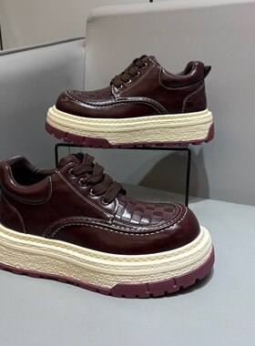 男士秋冬季抖音同款2026马丁靴皮面软底百搭舒适板鞋厚底休闲男鞋