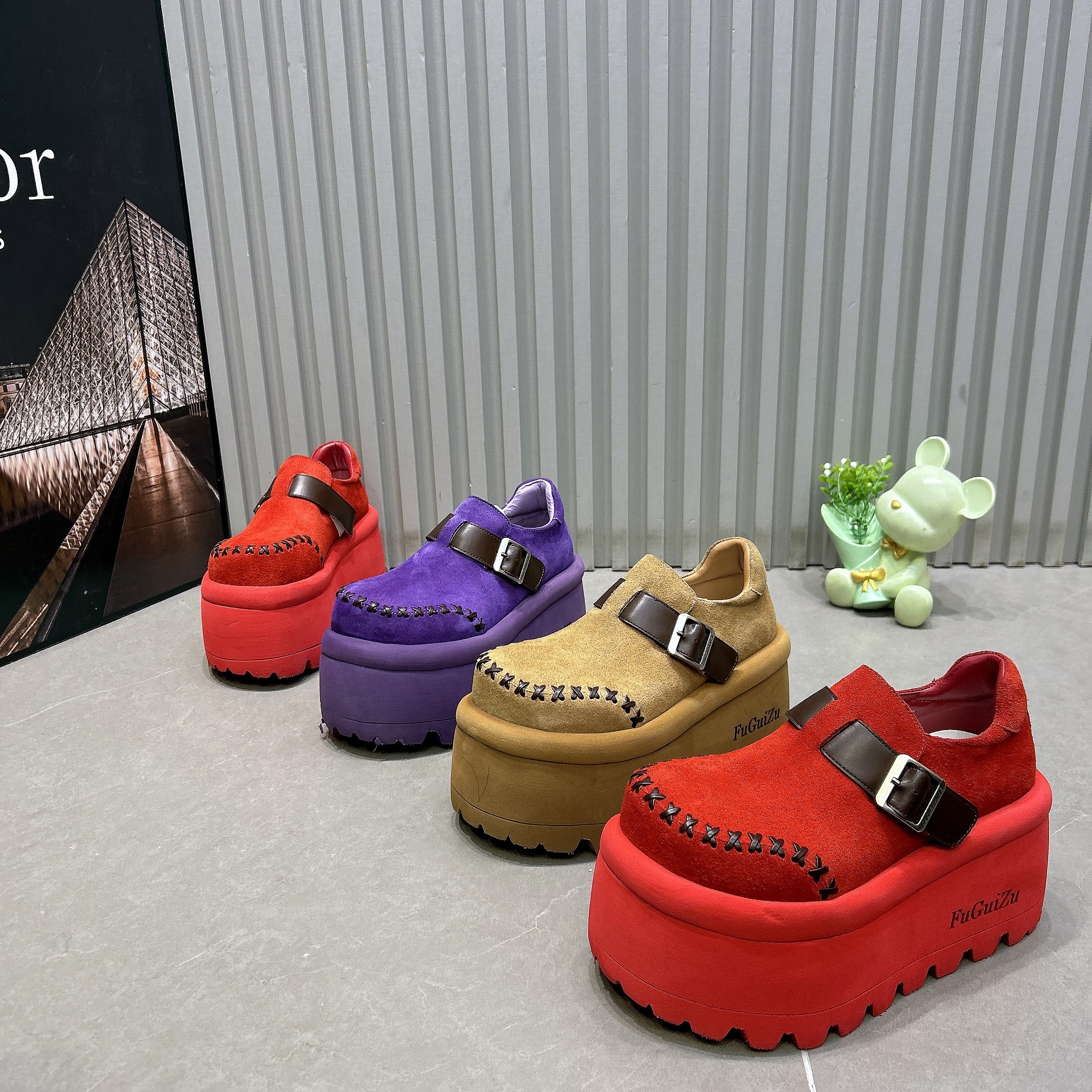 彩色磨砂皮8cm厚底松糕鞋女面包鞋2026新款小个增高休闲潮流单鞋