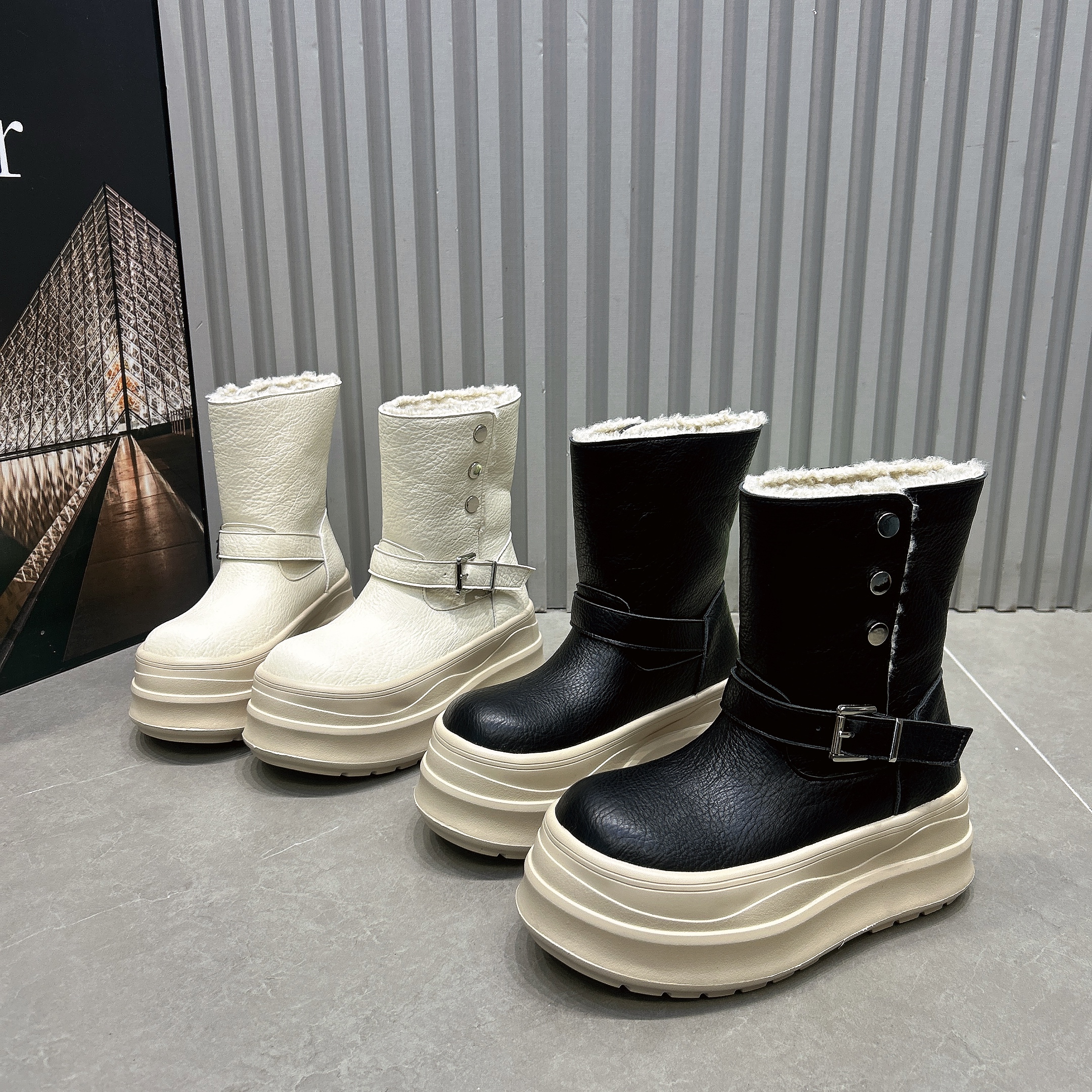 欧货超轻厚底马丁靴女靴2025新款秋冬加绒保暖棉鞋中筒短筒雪地靴