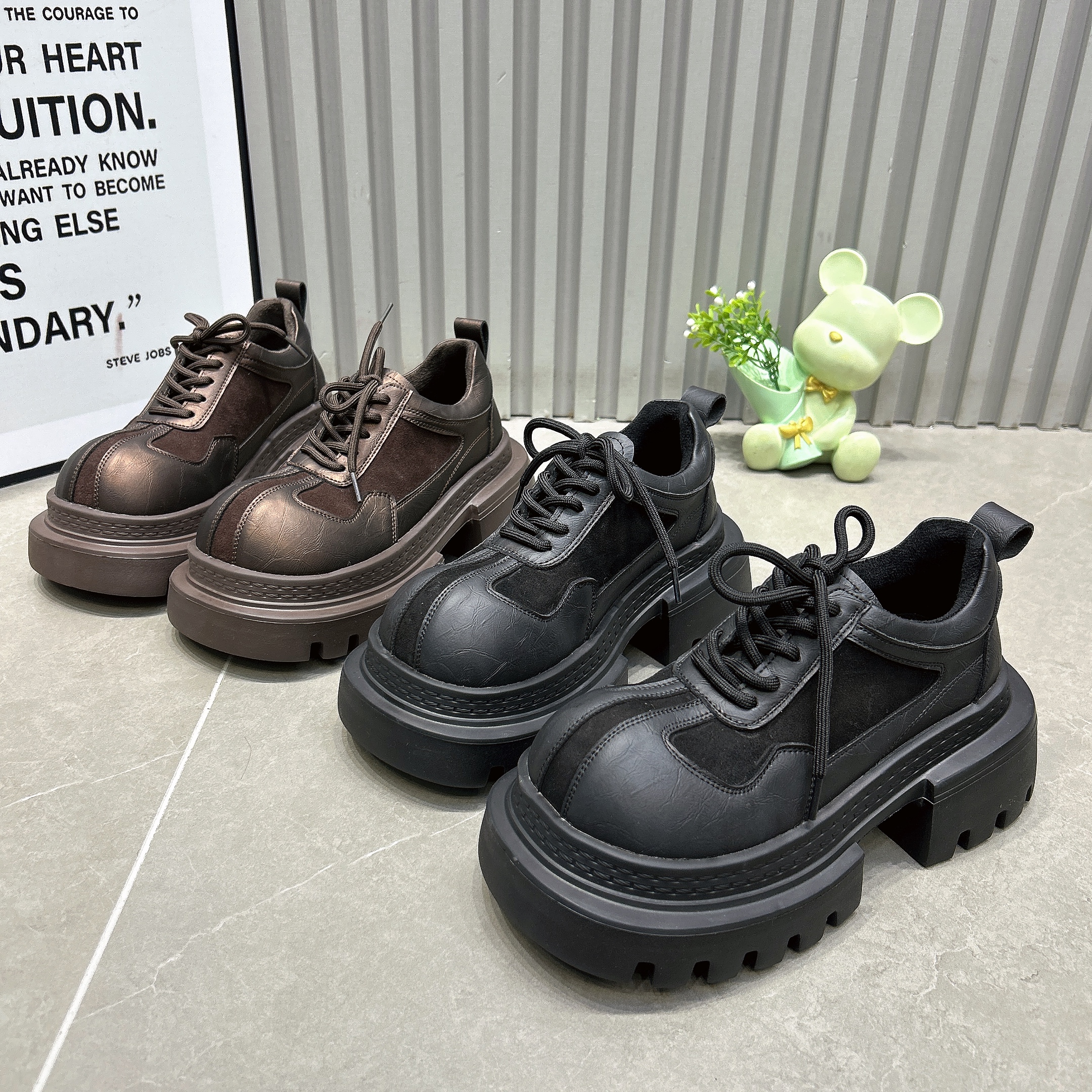 欧货抖音爆款厚底乐福鞋女2025新款秋季加绒松糕系带休闲增高鞋