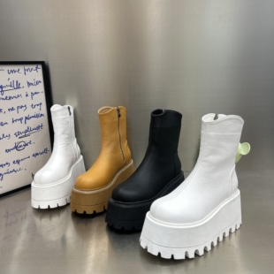 欧货超轻厚底7cm马丁靴裸靴女2025冬新款 小个子增高松糕瘦瘦短靴