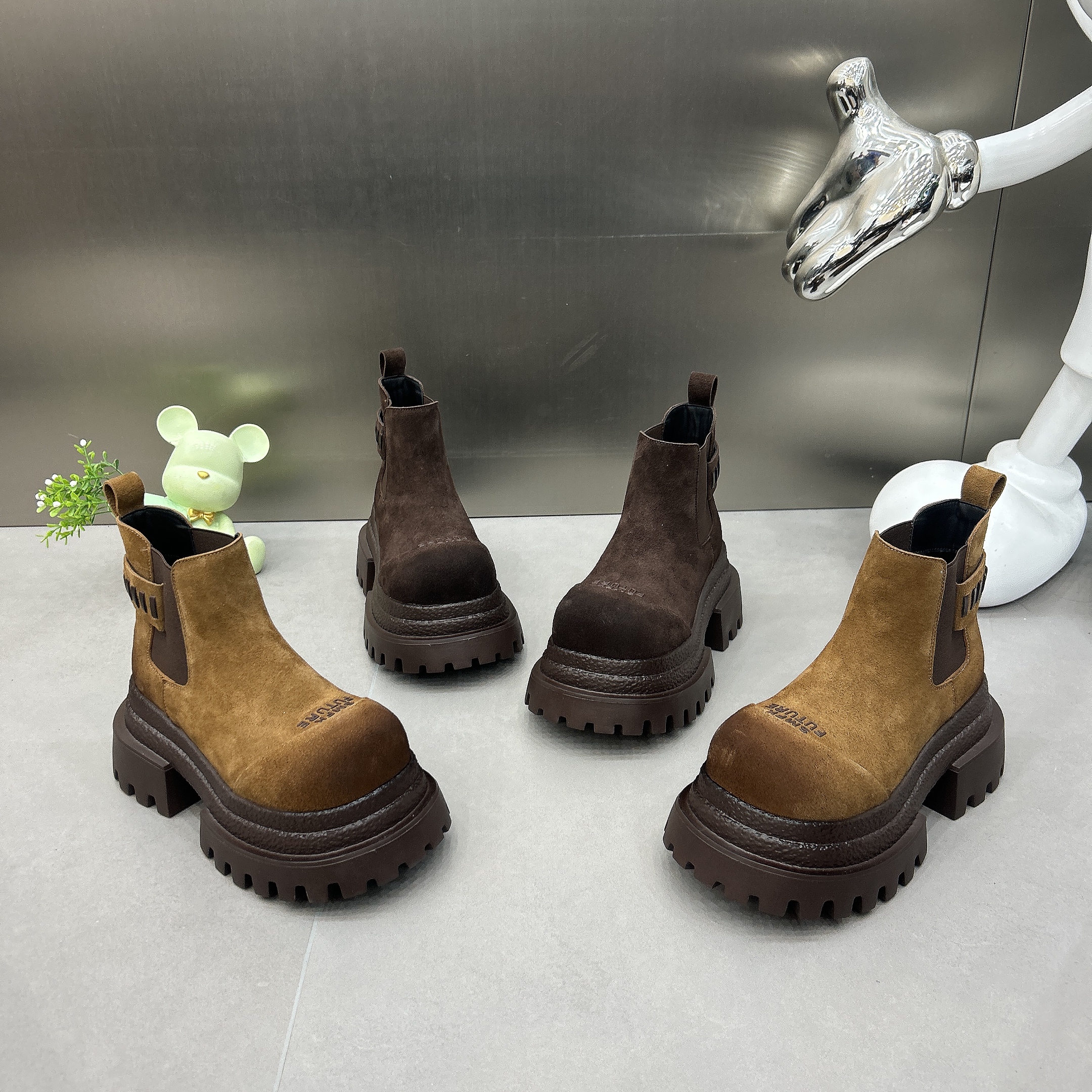 马丁靴女真皮大头三层底擦色机车短靴小个子7cm烟筒靴大黄靴加绒