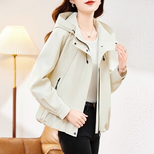 2025年春秋季工装外套女短款新款韩版时尚宽松小个子连帽休闲风衣