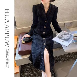 洋气赫本纯色毛呢纽扣连衣裙女装2025秋冬季新款V领显瘦外套A字裙