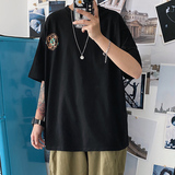 黑色