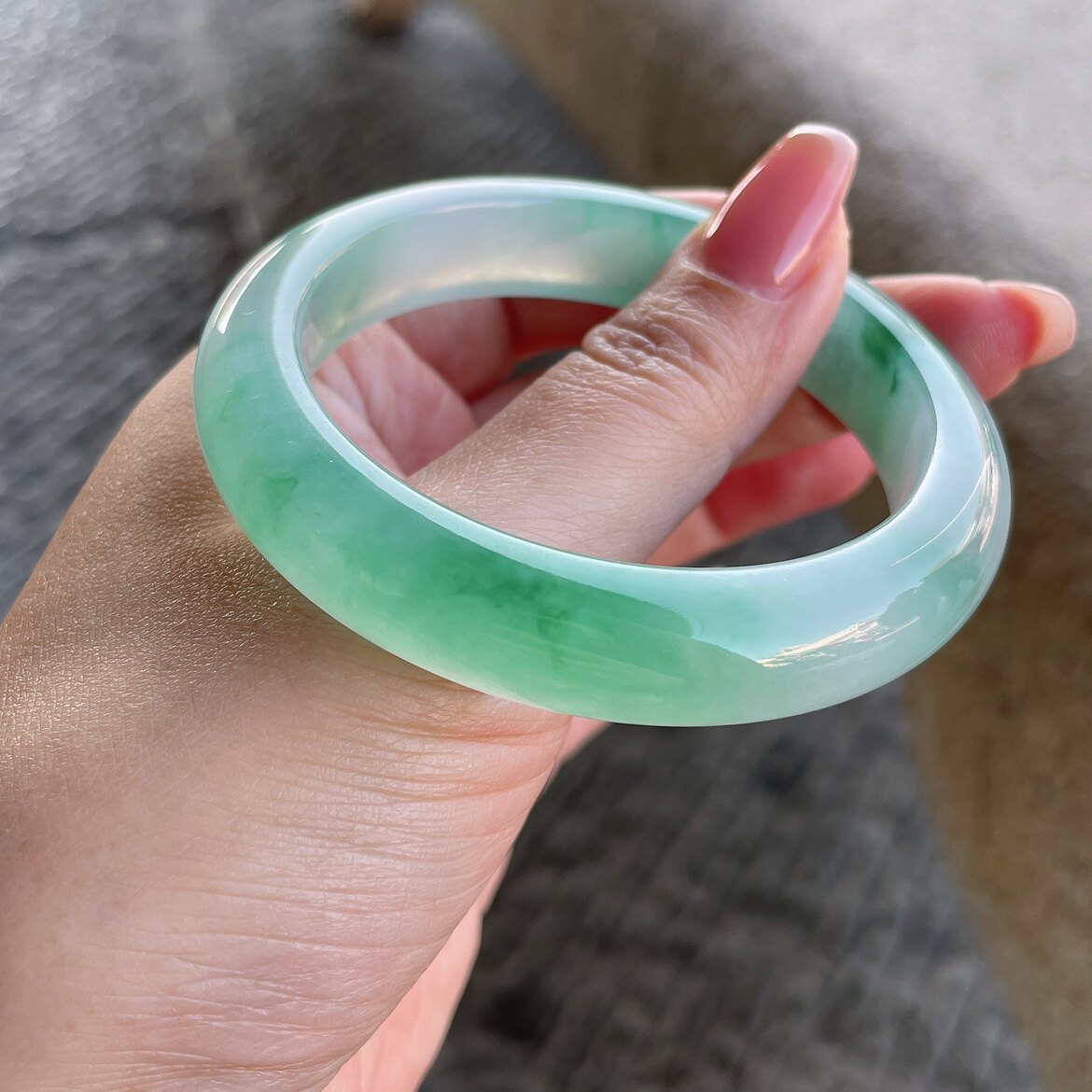 2026天然缅甸翡翠A货冰种飘绿花正圈手镯54圈口1216G1