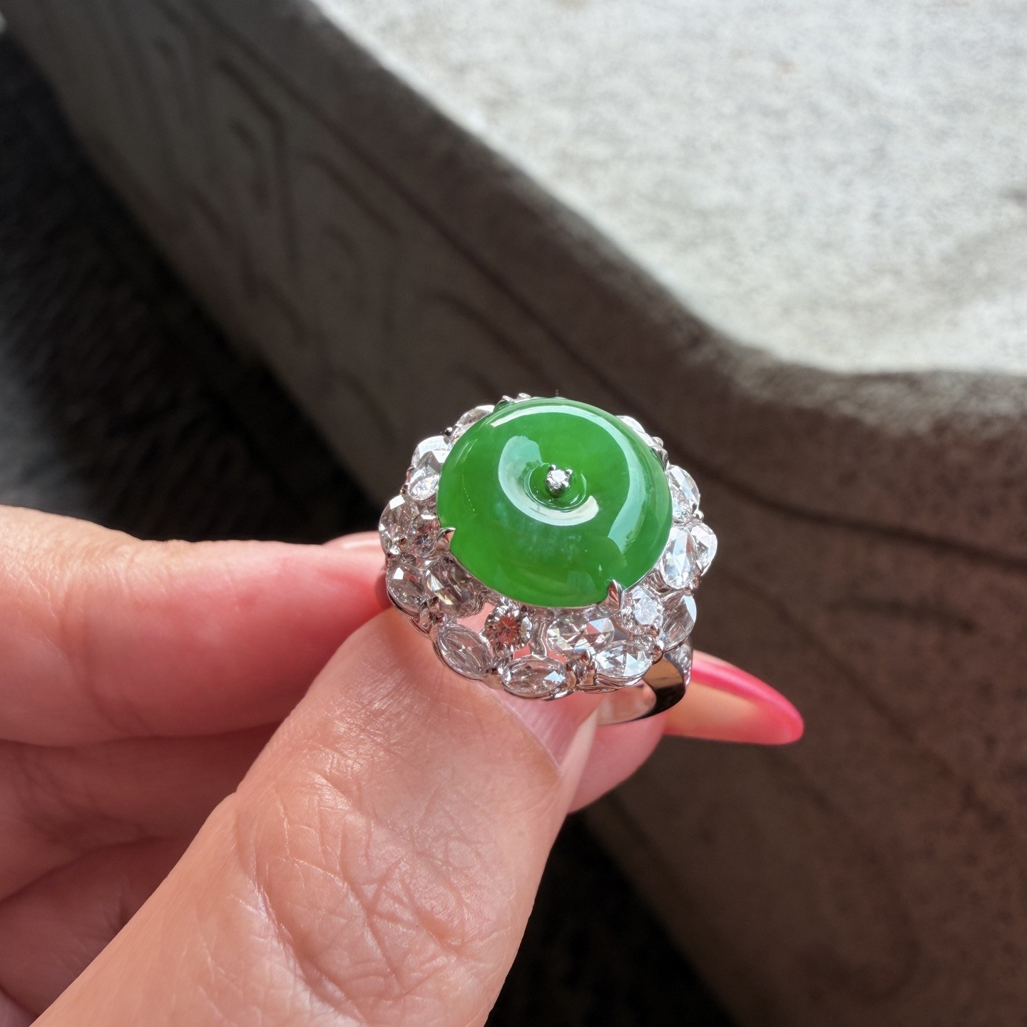 2026天然缅甸翡翠A货冰种阳绿平安扣蛋面戒指18k金镶嵌0412M105