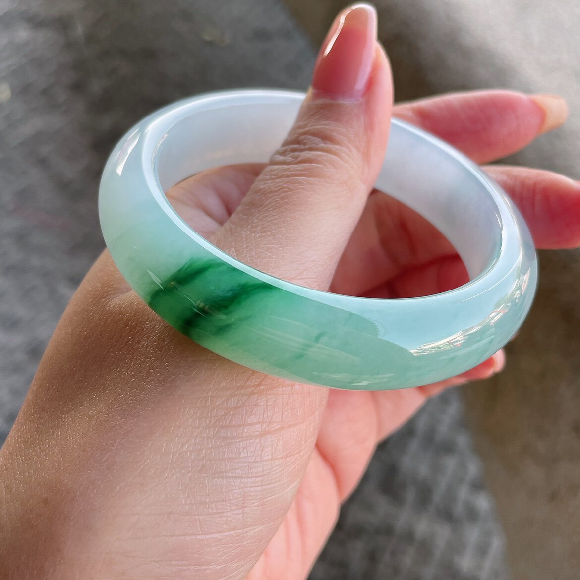 2026天然缅甸翡翠A货冰种飘绿花正圈手镯54圈口1228G8