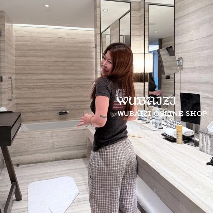 WUBAIZI |克克中古美式街头复古印花梵文十字架修身休闲短袖T恤女