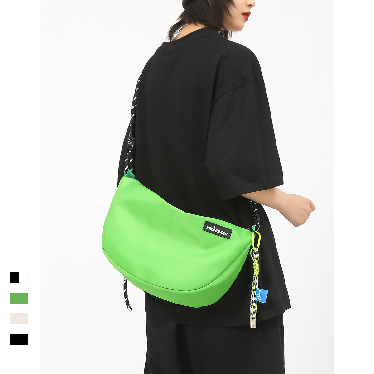 日系帆布包潮ins运动休闲斜挎包男女百搭饺子包大学生上课通勤包