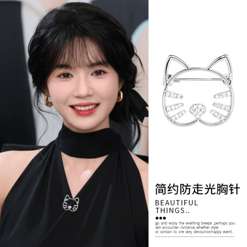 可爱猫咪防走光胸针女