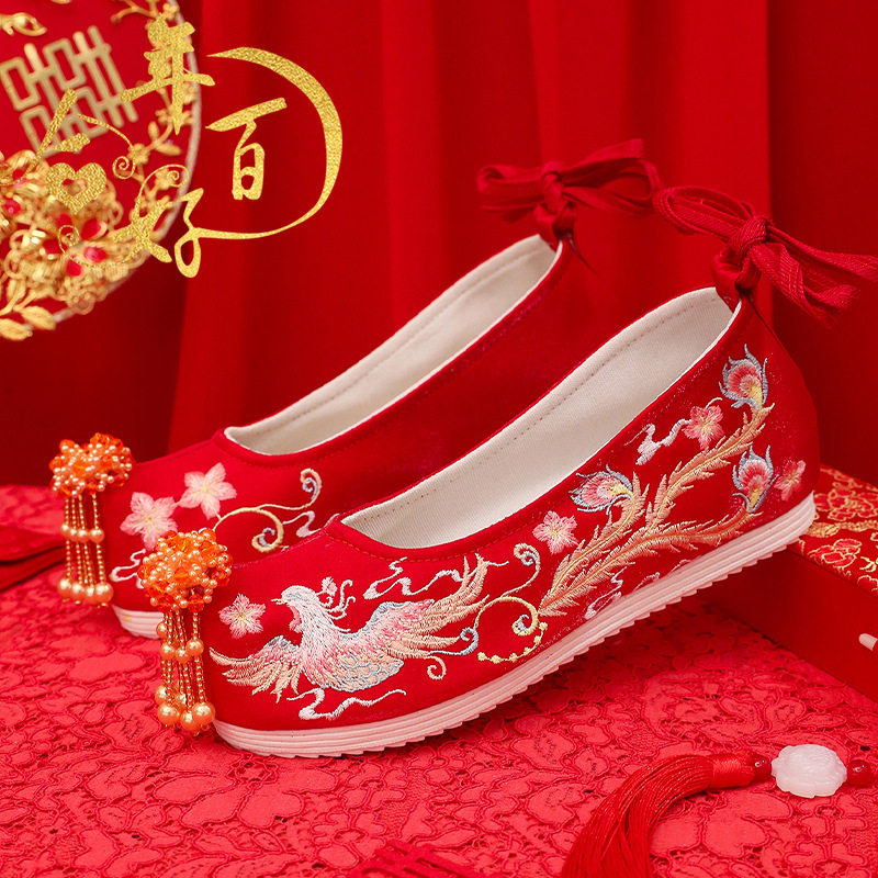原创刺绣秀禾婚鞋配古风古装汉服鞋子女中式婚礼红色新娘敬酒服鞋