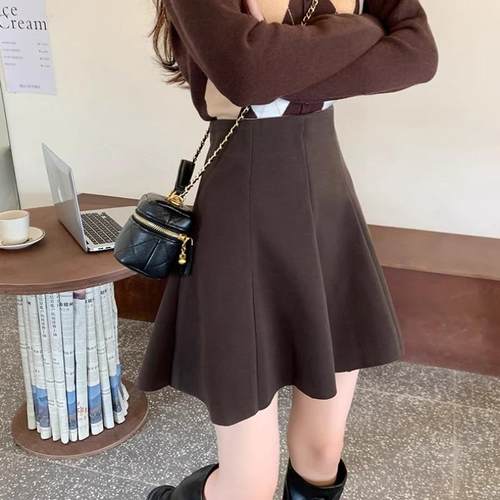 咖色毛呢半身裙伞裙遮肚短裙