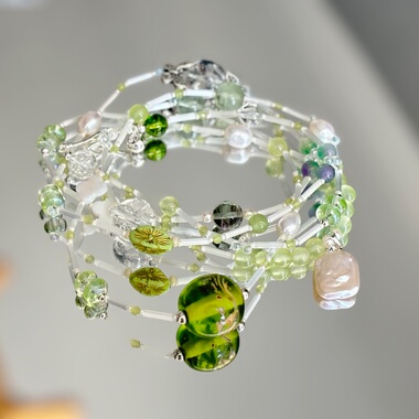 原创设计天然石项链女小众高级感多宝毛衣链碧绿清爽夏日原创多宝