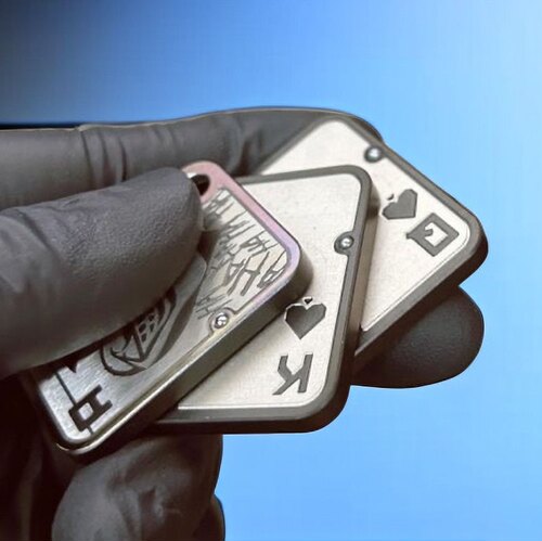 Edc指尖金属推牌啪啪币解压玩具