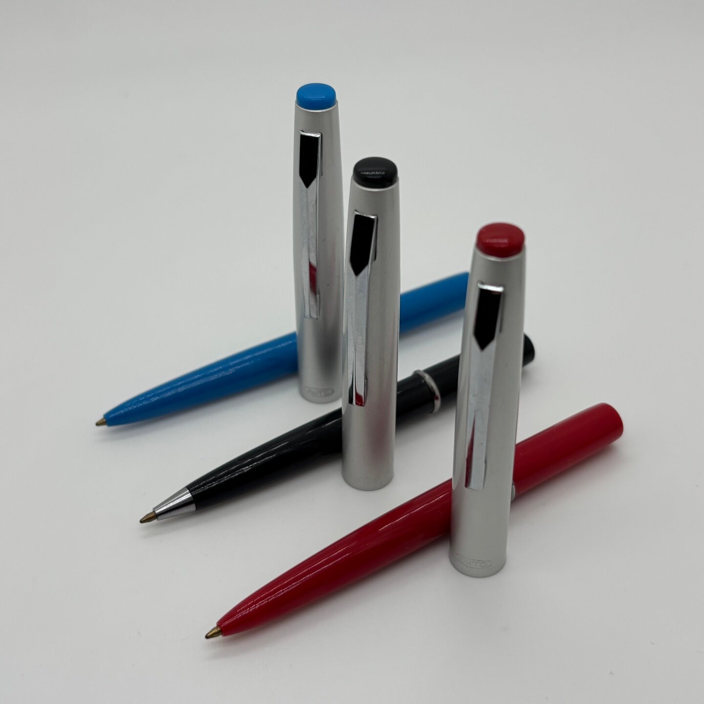 绝版老款1970年代日本AUTO轻便塑料铝合金笔帽9.8cm口袋圆珠笔