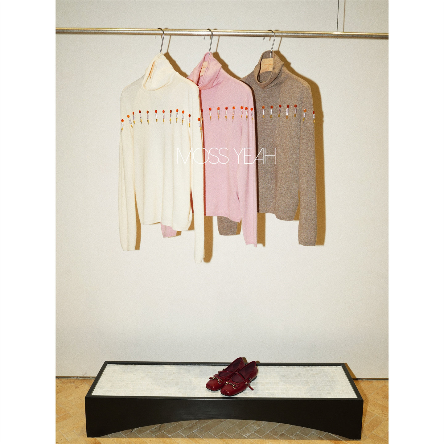 Moss烨 〓设计师〓三色亮丝羊毛 复古珍珠串珠高领长袖打底针织衫,女装/女士精品,毛衣,淘宝优惠券,粉丝福利购,淘宝优惠卷