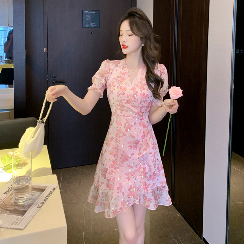 洋装女春2024年新款高端女装气质修身显瘦性感鱼尾雪纺碎花裙子