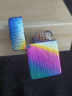 虎鲨钛合金煤油打火机砂轮式一体机CNC掏空盔甲阳极化定制