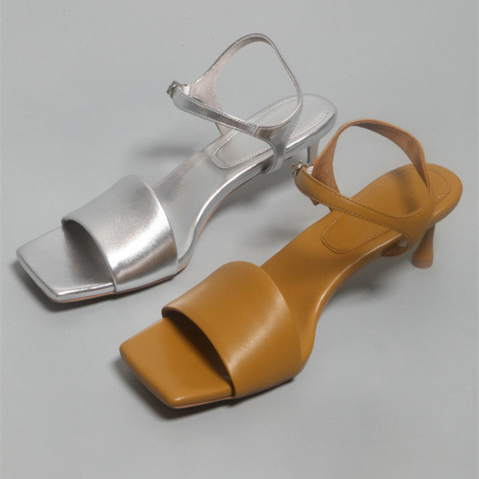 巴黎 新款时尚防滑鞋底细跟羊胎皮露趾高跟一字女凉鞋子