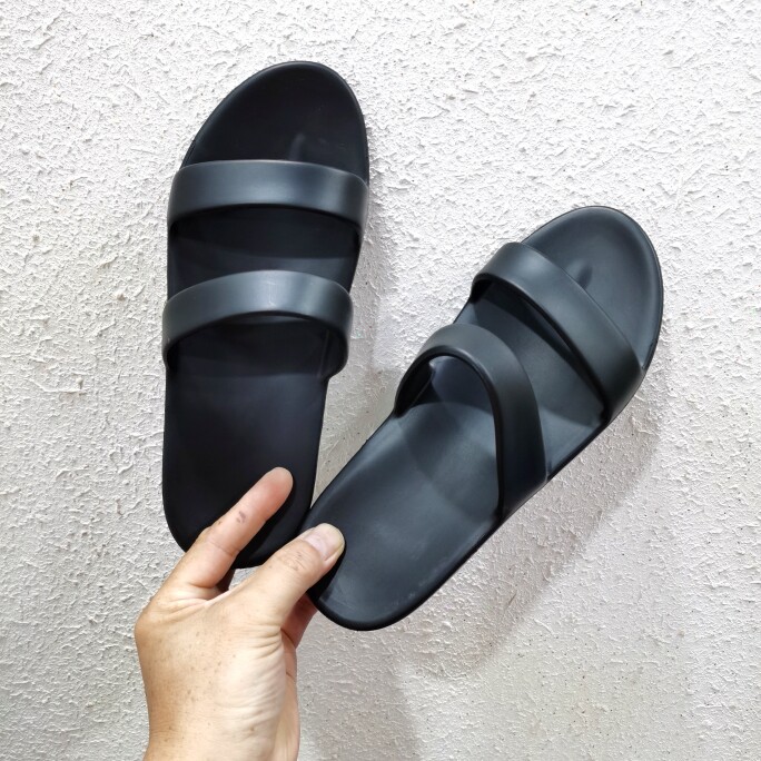 广州产高品质超舒服2026新款平底风简约一字拖平底防滑外穿凉拖鞋
