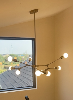 北欧阁楼斜坡吊灯楼梯挑空小公寓家用创意客厅枝形餐厅艺术斜顶灯