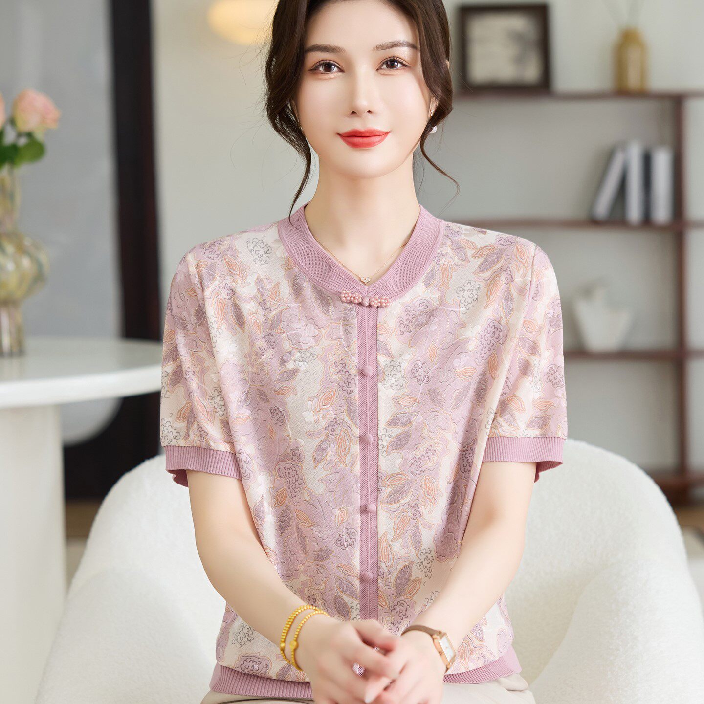 母亲节妈妈夏装短袖T恤中年妇女外穿时尚洋气小衫中老年薄款上衣