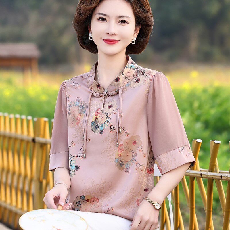 50岁中老年人女桑蚕丝洋气短袖上衣妈妈夏装真丝t恤小衫两件套装