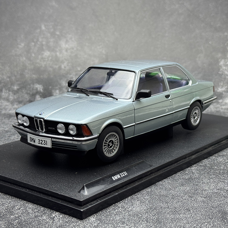 SOLIDO 1:18 宝马 3系 BMW E21 323I 1980 合金仿真汽车模型摆件