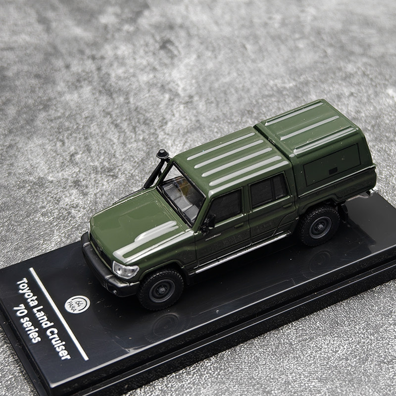 PARA 1:64 丰田 LC70 Toyota 兰德酷路泽 LC79  越野合金汽车模型