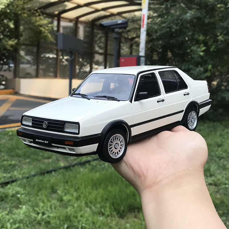 捷达车模 原厂大众捷达 jetta gt mk2 警车版  1:18 合金汽车模型