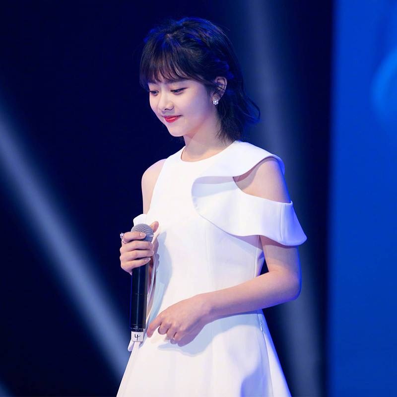 明星同款新款名媛气质风小礼服