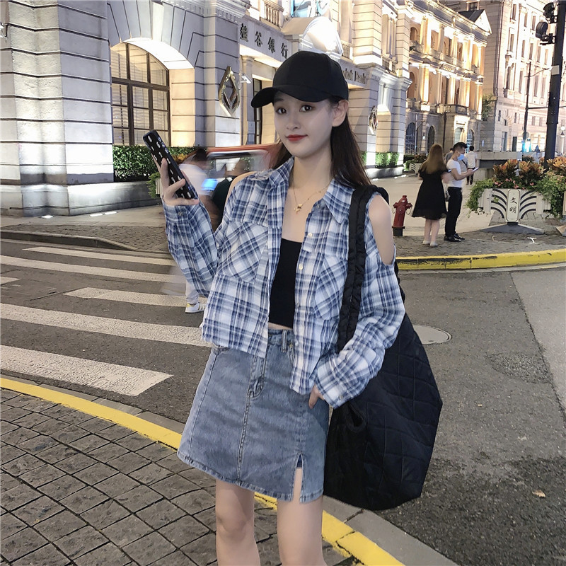 Real shot real price spring new Korean design feeling off shoulder Plaid Shirt thin sunscreen