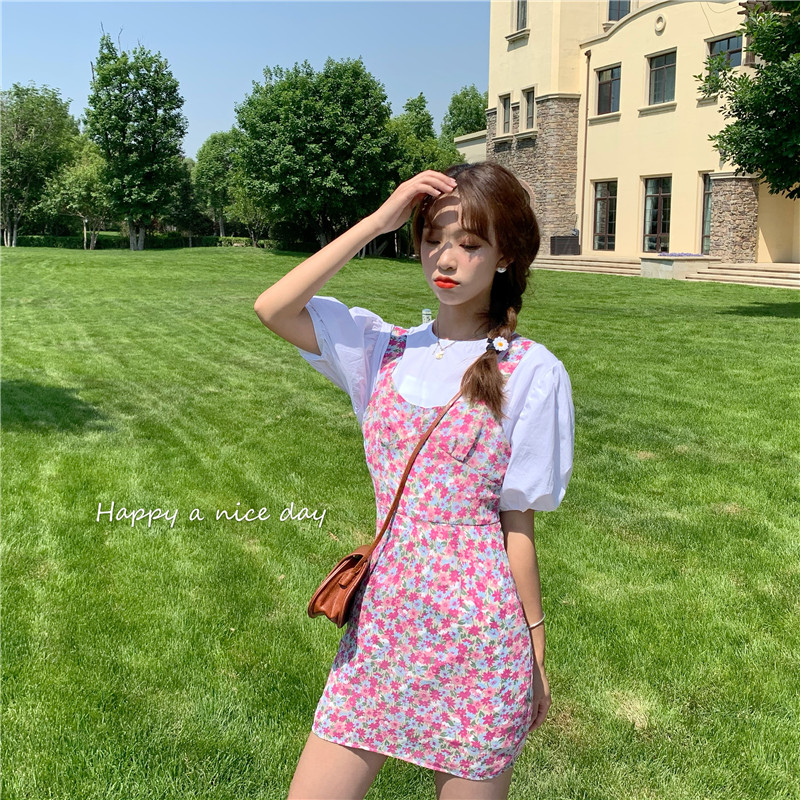 Real price new Korean pure color bubble sleeve shirt + floral waist strap dress suit