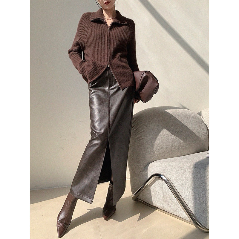 高级感长款棕色真皮皮裙气质半身裙秋冬2025高腰显瘦包臀裙开叉裙