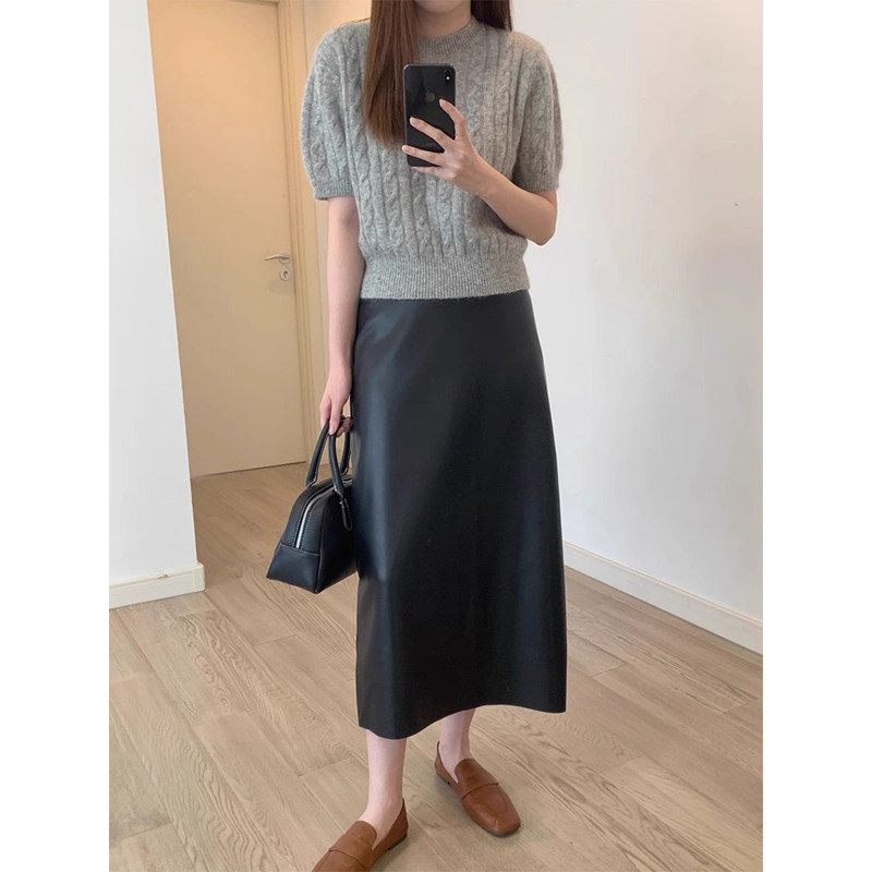 真皮皮裙半身裙女秋冬季新款绵羊皮黑色后开叉中长款包臀一步裙