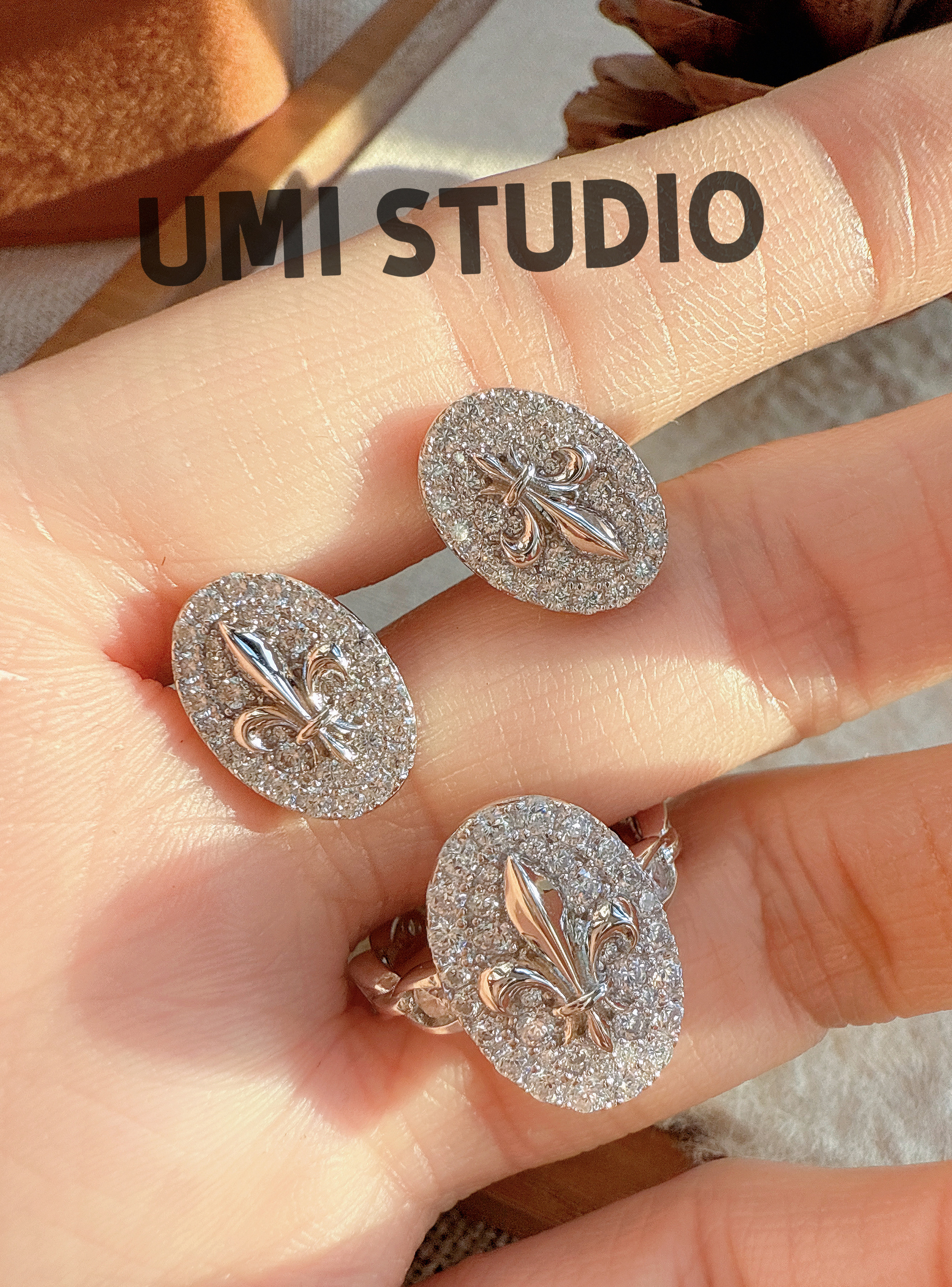 UMI家·轻珠宝/S925银镀k金鸢尾花复古镶钻轻奢精致气质戒指耳饰